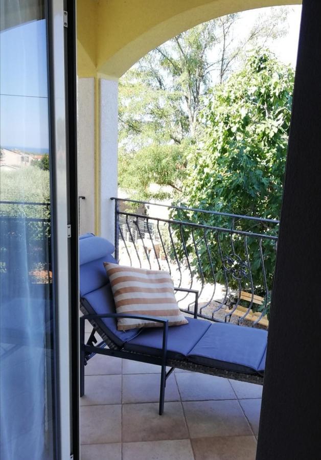 Apartment Laetitia Kaštelir Buitenkant foto