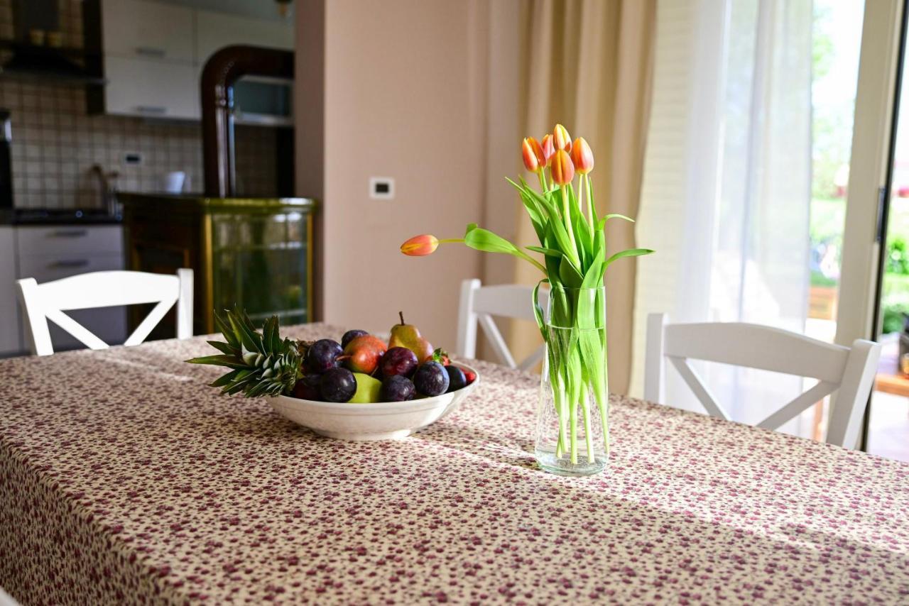 Apartment Laetitia Kaštelir Buitenkant foto